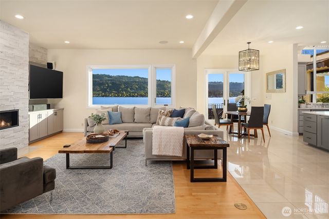 3921 202nd Place SE, Sammamish, WA 98075