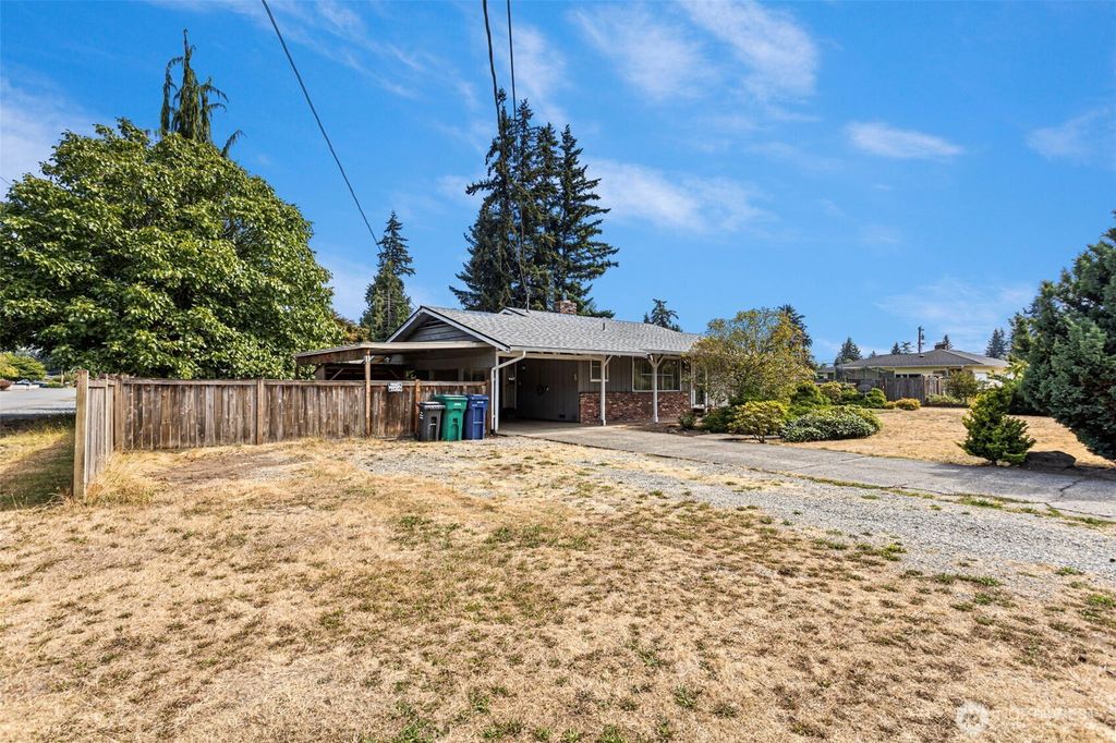8821 52nd Drive NE, Marysville, WA 98270