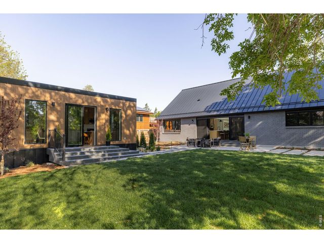 1760 Hawthorn Pl, Boulder, CO 80304