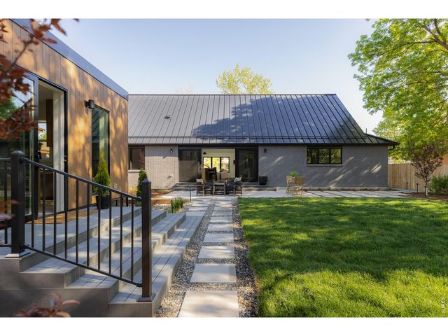 1760 Hawthorn Pl, Boulder, CO 80304