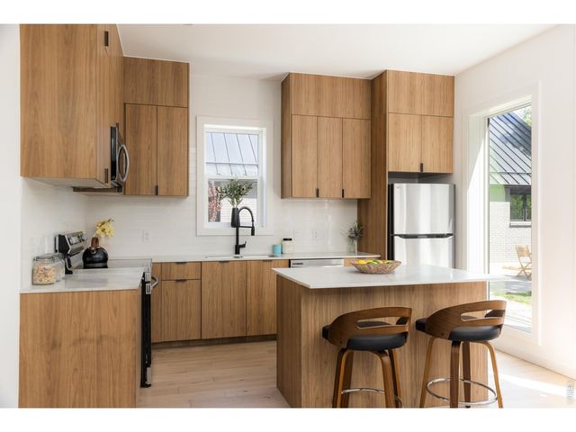 1760 Hawthorn Pl, Boulder, CO 80304