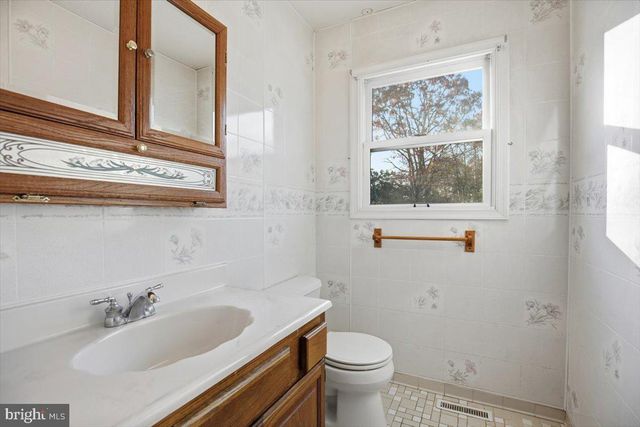 8525 TRINITY CHURCH RD, Charlotte Hall, MD 20622