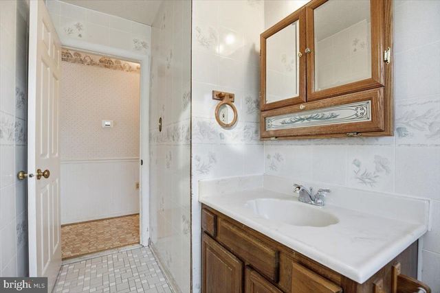 8525 TRINITY CHURCH RD, Charlotte Hall, MD 20622