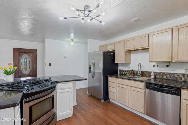 2320 W Calle Grato, Oracle, AZ 85623