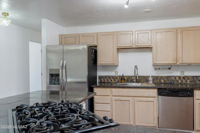 2320 W Calle Grato, Oracle, AZ 85623