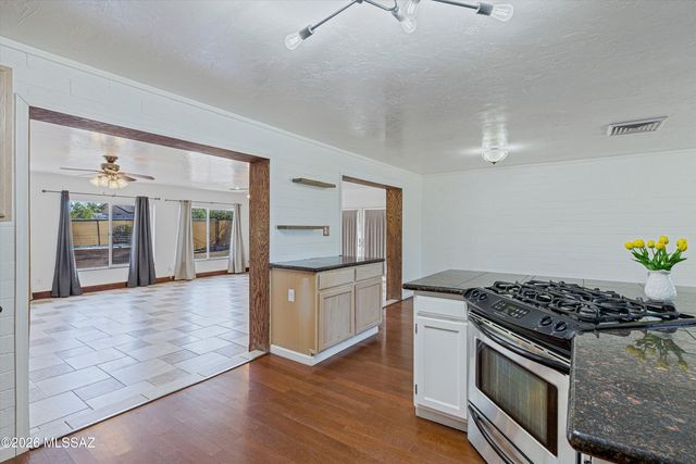 2320 W Calle Grato, Oracle, AZ 85623