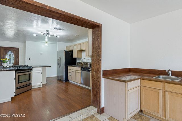 2320 W Calle Grato, Oracle, AZ 85623