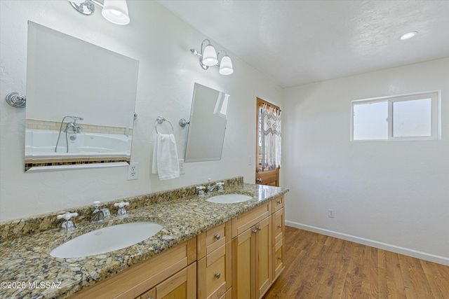 2320 W Calle Grato, Oracle, AZ 85623