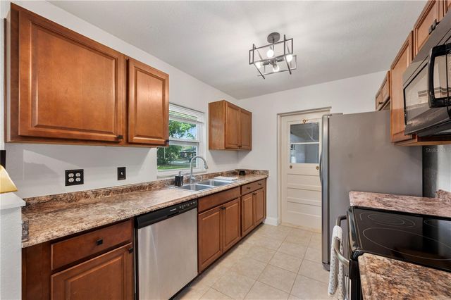 1205 E GEORGIA STREET, Bartow, FL 33830