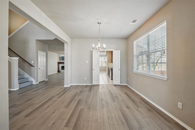 804 Starling Lane, Aubrey, TX 76227