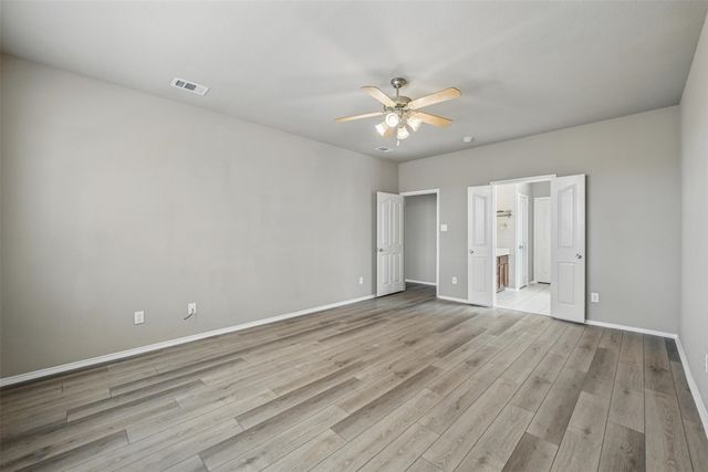 804 Starling Lane, Aubrey, TX 76227