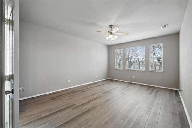 804 Starling Lane, Aubrey, TX 76227