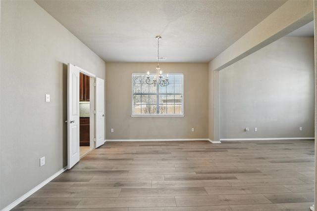 804 Starling Lane, Aubrey, TX 76227