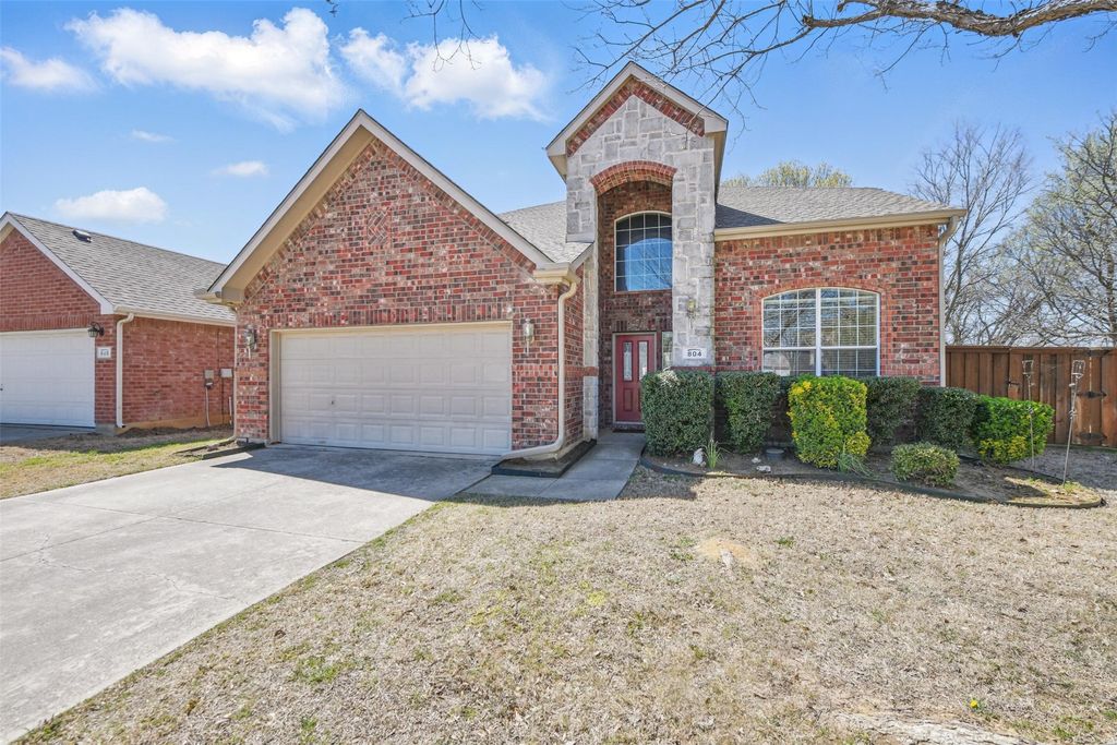 804 Starling Lane, Aubrey, TX 76227