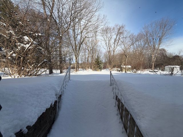 24 Grapevine Ave 0, Lexington, MA 02421