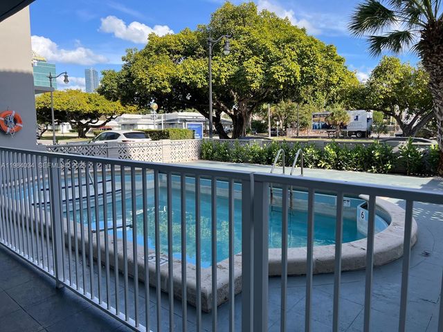 2300 SW 3rd Ave 4, Miami, FL 33129