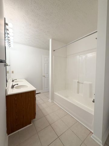 352 Chase Place, Lexington, KY 40503