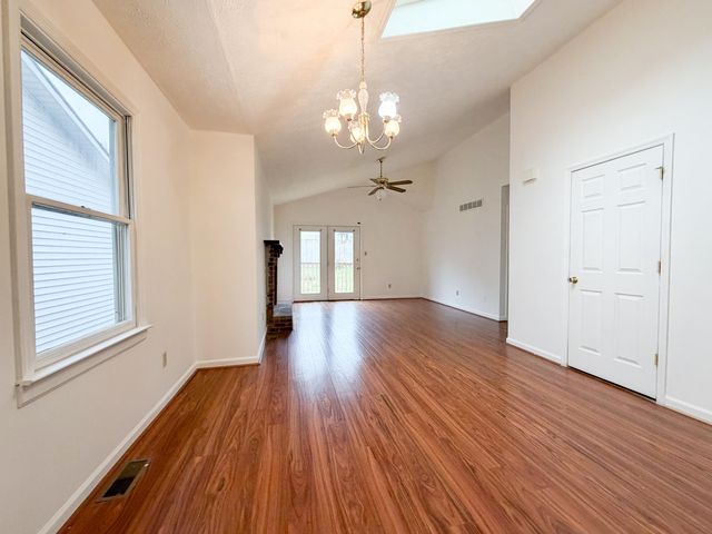 352 Chase Place, Lexington, KY 40503