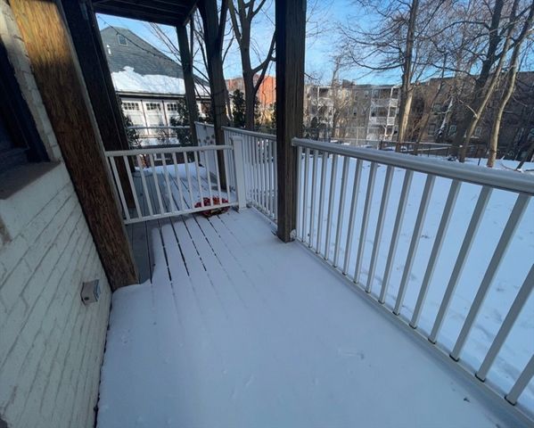 206 Chestnut Hill Ave 4, Boston, MA 02135