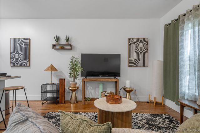 1323 N Cheyenne Avenue A, Tulsa, OK 74106
