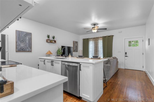 1323 N Cheyenne Avenue A, Tulsa, OK 74106