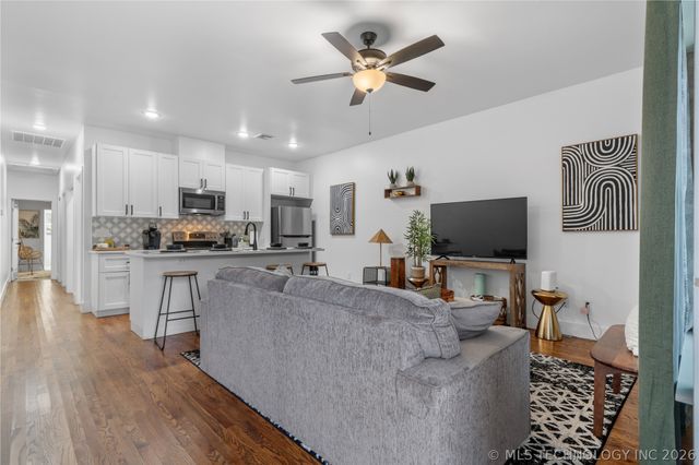 1323 N Cheyenne Avenue A, Tulsa, OK 74106