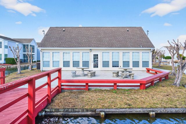 8862 Chandler Dr Apt D, Surfside Beach, SC 29575