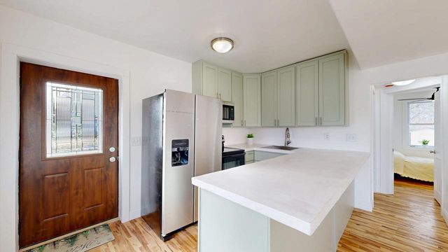 418 N Main STREET, Viroqua, WI 54665