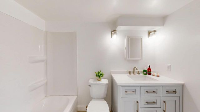 418 N Main STREET, Viroqua, WI 54665