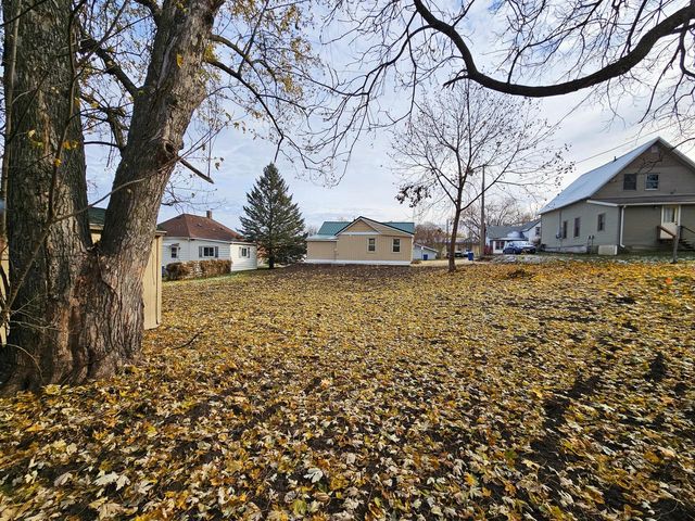 418 N Main STREET, Viroqua, WI 54665