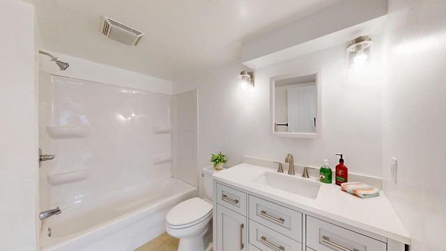 418 N Main STREET, Viroqua, WI 54665