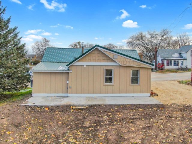 418 N Main STREET, Viroqua, WI 54665