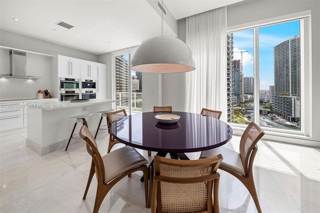 900 Brickell Key Blvd 1801, Miami, FL 33131