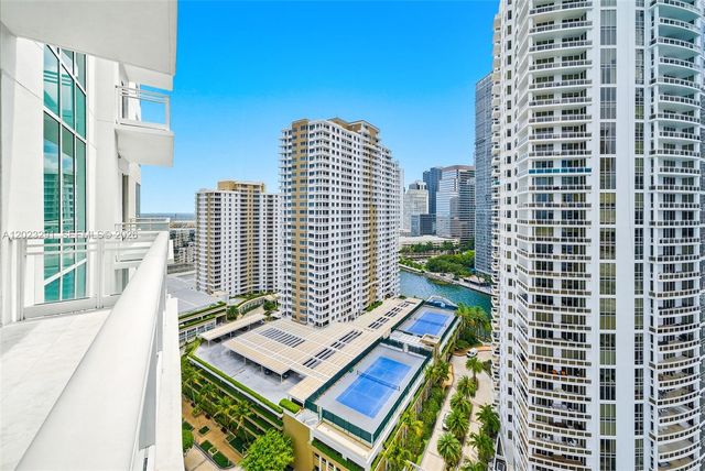 900 Brickell Key Blvd 1801, Miami, FL 33131
