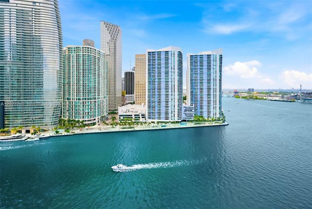 900 Brickell Key Blvd 1801, Miami, FL 33131