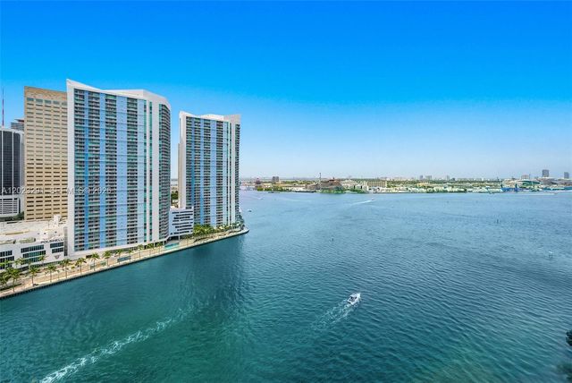900 Brickell Key Blvd 1801, Miami, FL 33131