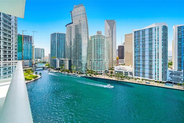 900 Brickell Key Blvd 1801, Miami, FL 33131