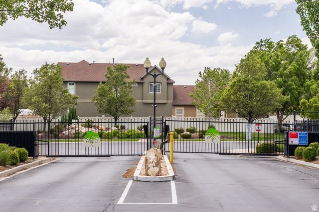 598 E WYNGATE POINTE LN, Draper, UT 84020