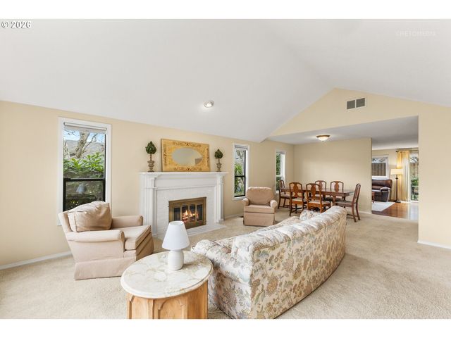 12515 Sw PEACHVALE St, Portland, OR 97224