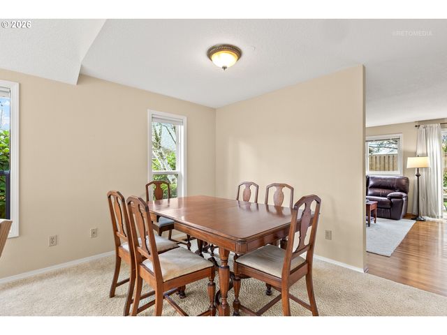 12515 Sw PEACHVALE St, Portland, OR 97224