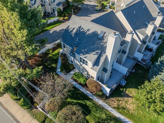 68 Hammond Place 68, Woburn, MA 01801