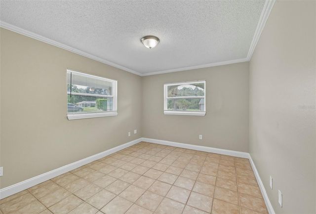 28042 LOIS DRIVE, Tavares, FL 32778