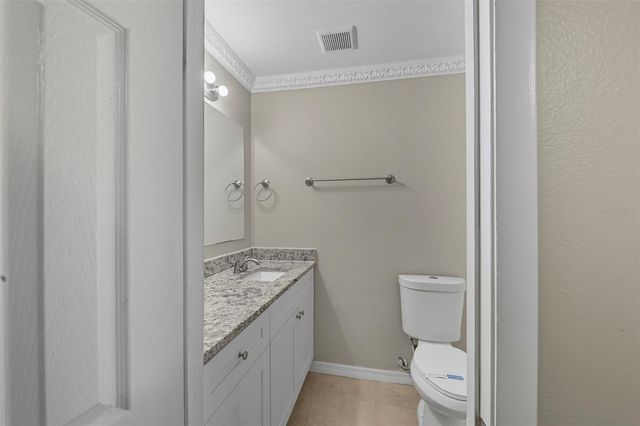 28042 LOIS DRIVE, Tavares, FL 32778