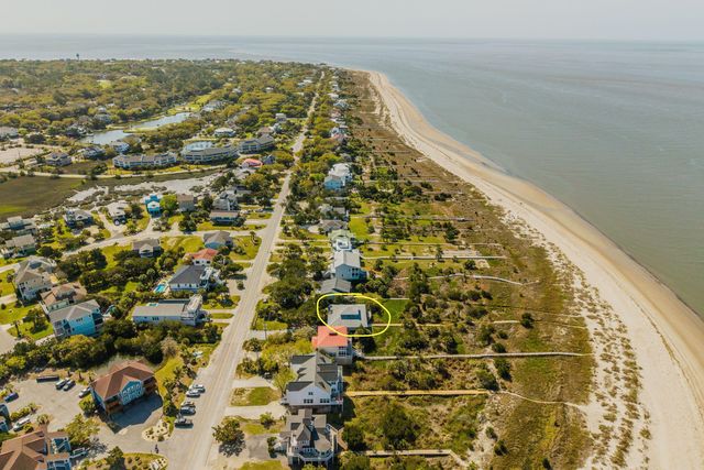 3616 Yacht Club Road, Edisto Island, SC 29438