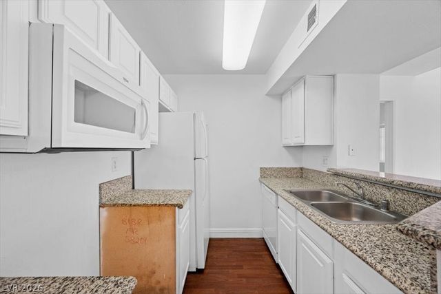 5158 South Jones Boulevard 201, Las Vegas, NV 89118