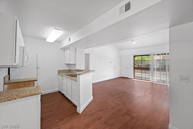 5158 South Jones Boulevard 201, Las Vegas, NV 89118