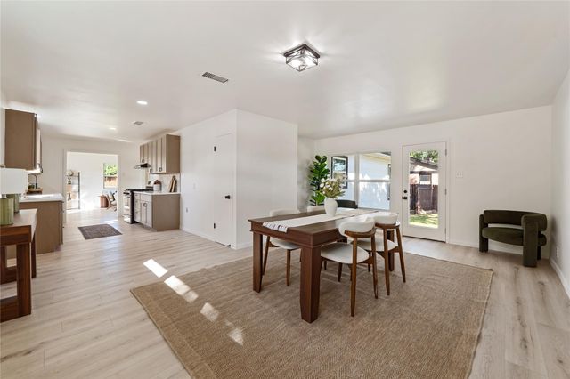 1201 Ridgehaven DR, Austin, TX 78723