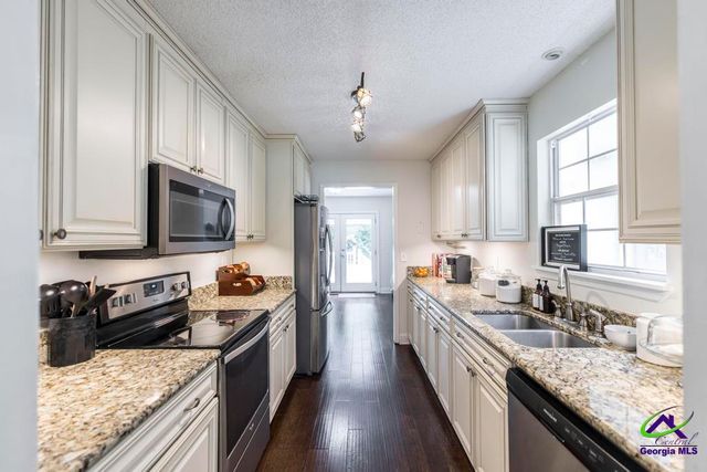 109 S Hiley Court, Bonaire, GA 31005