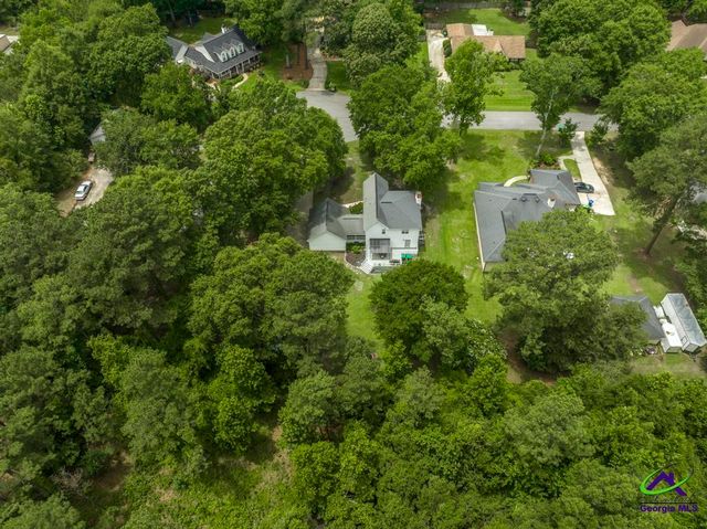 109 S Hiley Court, Bonaire, GA 31005