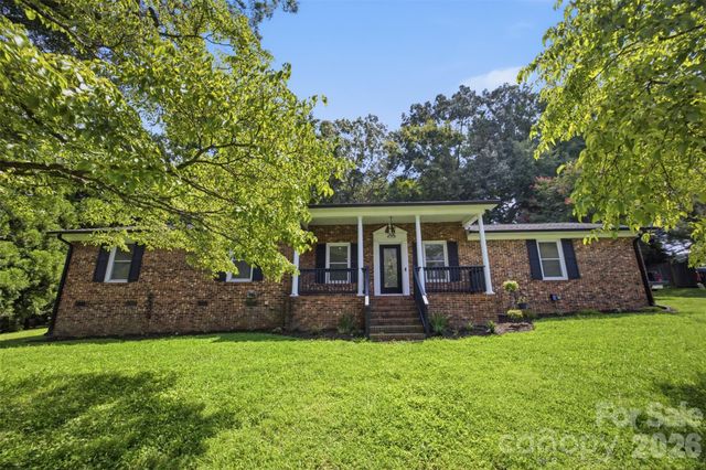 806 Danbrook Circle, Lincolnton, NC 28092